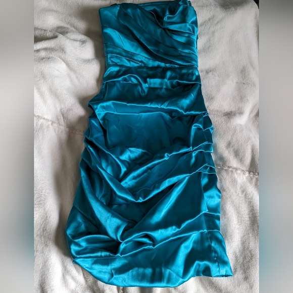 Strapless Teal Blue Midi Dress 💙 - Picture 3 of 5